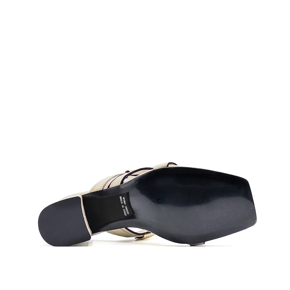 1025 4 heeled sandals