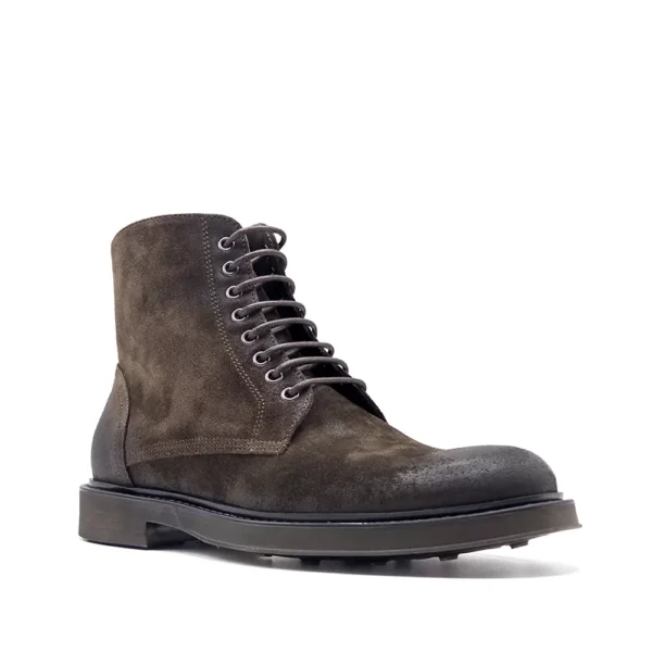 lace-up boots