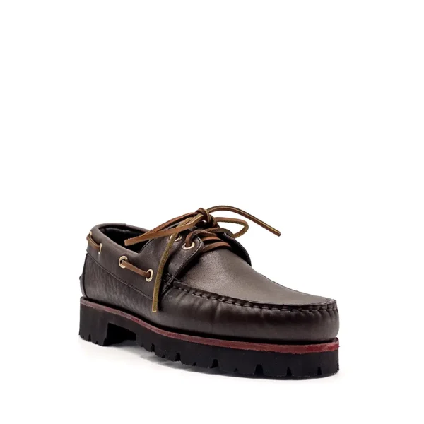 boat shoes