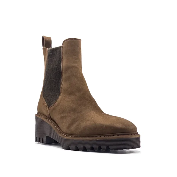 chelsea boots